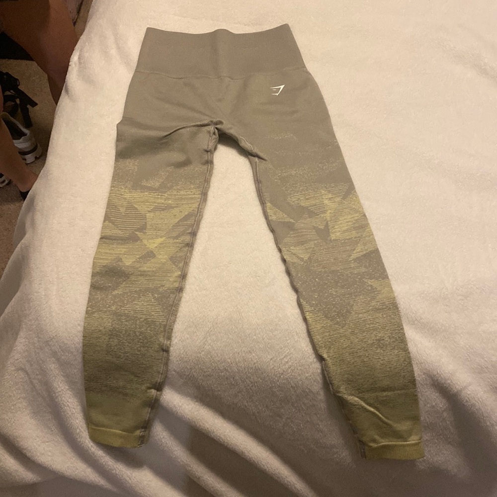 ADAPT OMBRÉ SEAMLESS LEGGINGS!